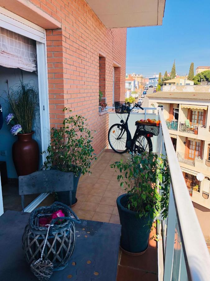 Apartamento Con Terraza Y Piscina En 말그라트데마르 외부 사진