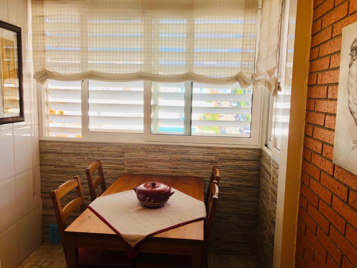 Apartamento Con Terraza Y Piscina En 말그라트데마르 외부 사진